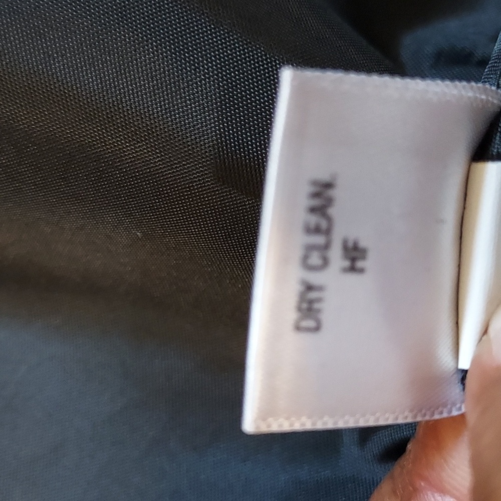 Simply Vera by Vera Wang EUC - Picture 7 of 13